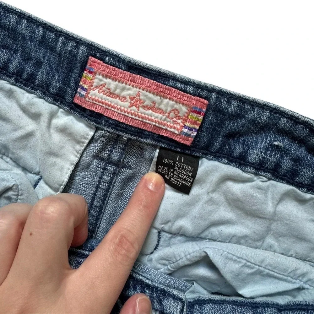 Arizona Jean Co Womens Y2K Low Rise Denim Mini Shorts Medium Wash Blue Size 11